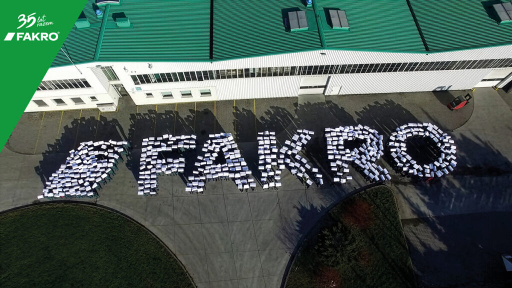Zdj.4. 35 LAT FAKRO Współpraca (www)