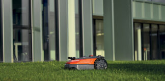 Robot koszący w ogrodzie – inteligentna pielęgnacja trawnika z Oleo-Mac Robot koszący w ogrodzie – inteligentna pielęgnacja trawnika z Oleo-Mac