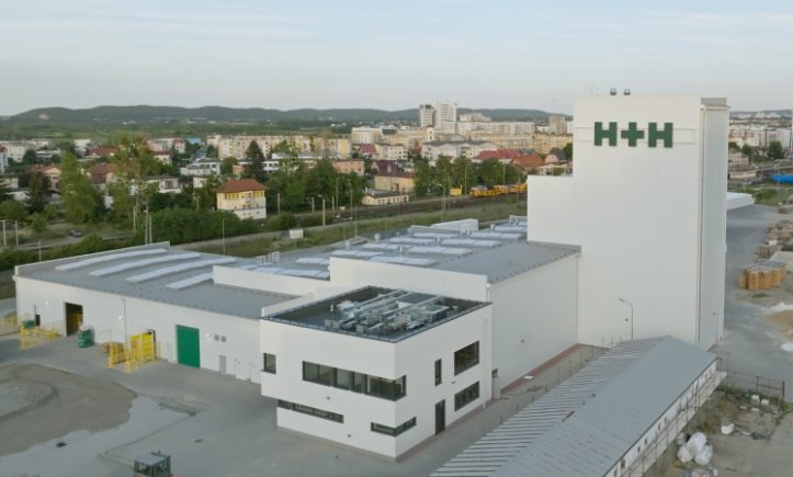 HH_Polska_Zaklad_produkcyjny_w-_Redzie-1