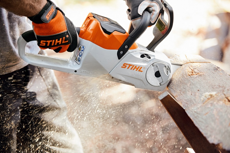 Jak przygotować drewno na opał? fot. Stihl