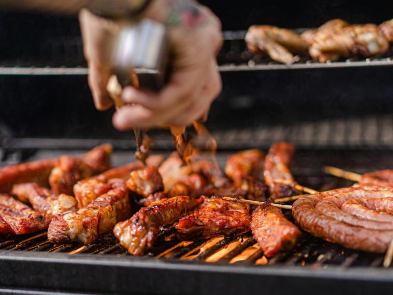 Jaki grill wybrać – Gazowy czy węglowy? Jaki grill wybrać – Gazowy czy węglowy?