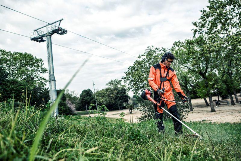 Odpowiedni sprzęt do każdego zadania – Wykaszarki Husqvarna dla profesjonalistów Odpowiedni sprzęt do każdego zadania – Wykaszarki Husqvarna dla profesjonalistów