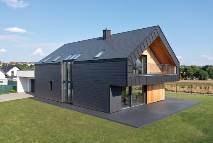 Zdj.1. Okna dachowe Integralny Element Bryły (www)