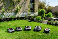 roboty_koszace_ogrod_nowoczesny_maj_2024_3k_12