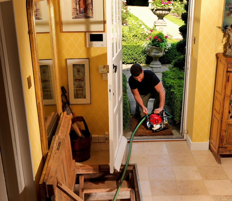 przenosna-pompa-Honda-WX10